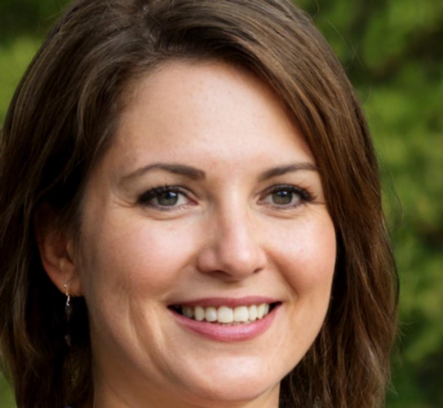 Marina Blackwood - Lead Finance Instructor